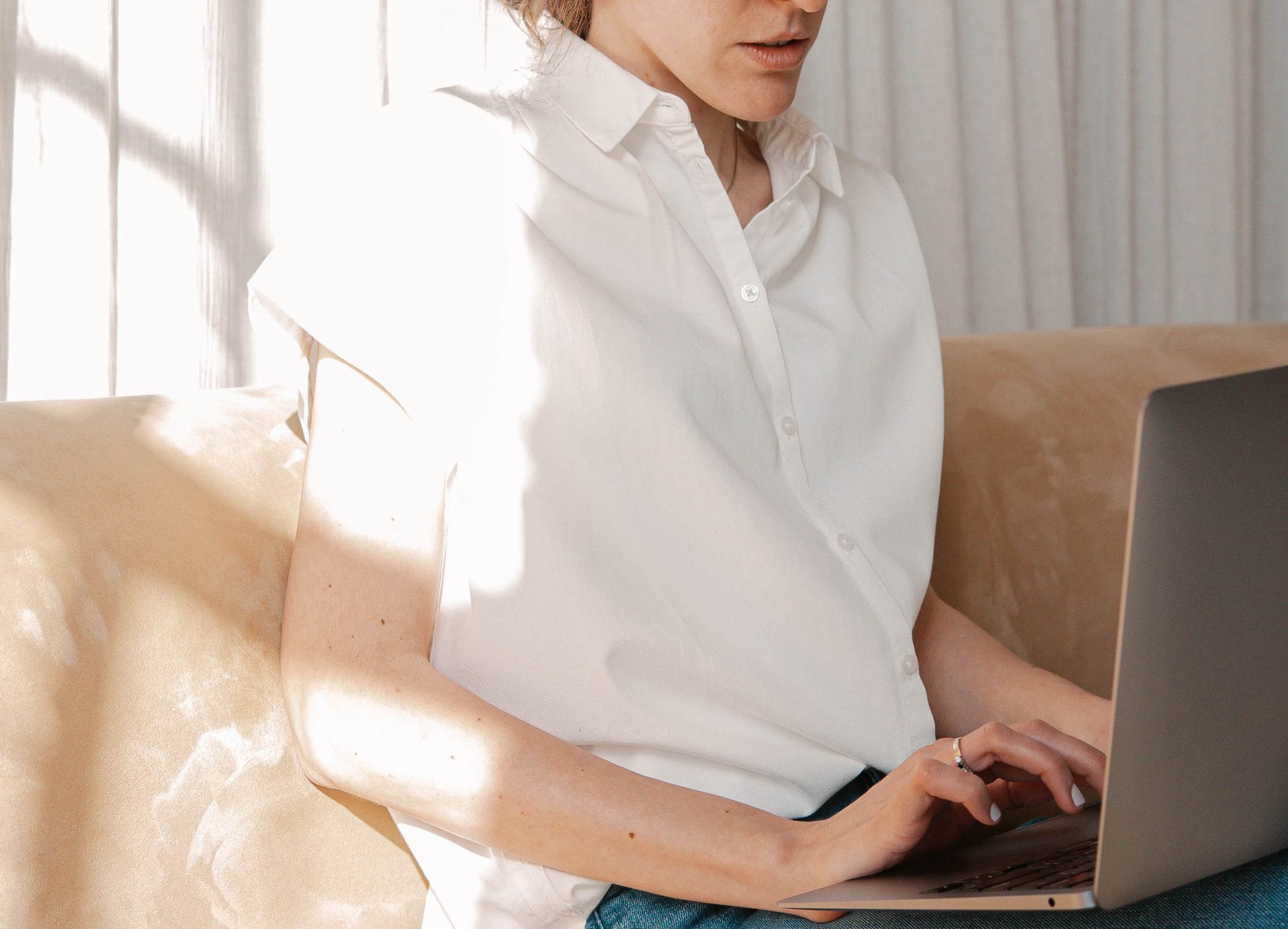 Hybrid Working Solutions 6 hybrid staff working from home