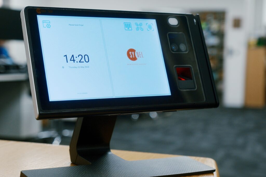 Synergy 10 Desktop Stand